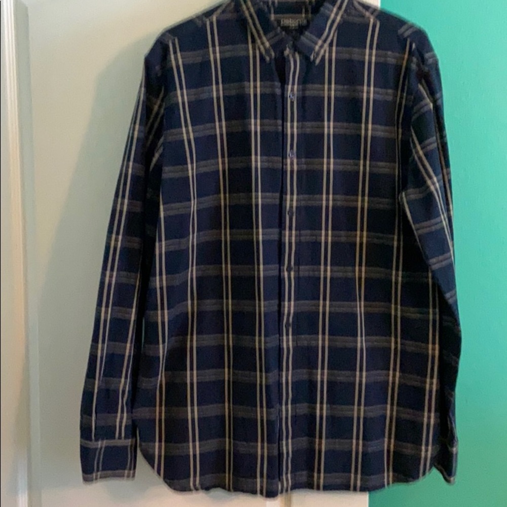 Men’s long sleeve button down shirt